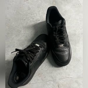 Used Nike men's size 9